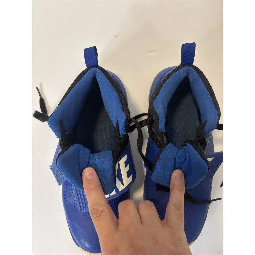 Nike Team Hustle D8 Big Boy's Blue Basketball Athletic Shoes Size 10.5